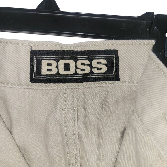 Boss Mens Beige Cargo Shorts XXL Reflective Stripes Utility Pockets Durable Casu - Picture 2 of 7